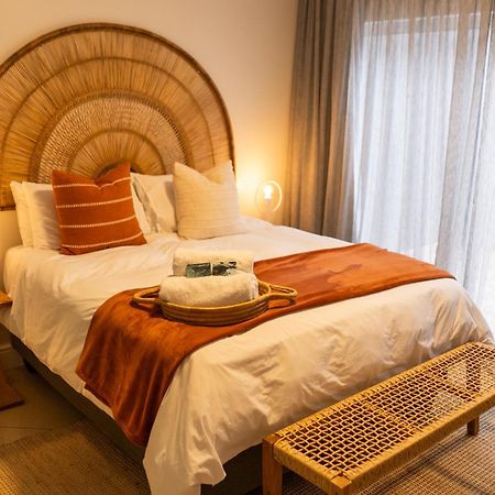 Deja Blue Beachfront Villa, Newly Renovated Langstrand Extérieur photo