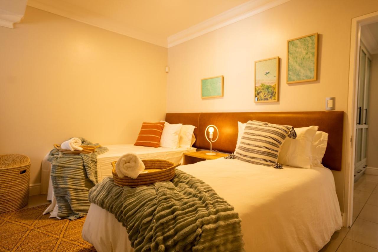 Deja Blue Beachfront Villa, Newly Renovated Langstrand Extérieur photo